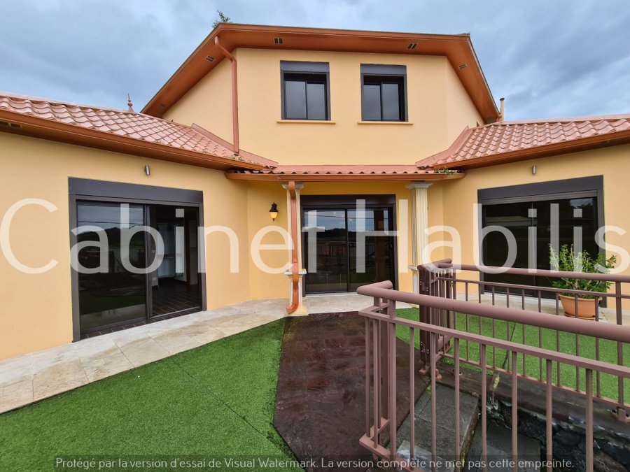 Maison à La Plaine Des Cafres · 120 m²